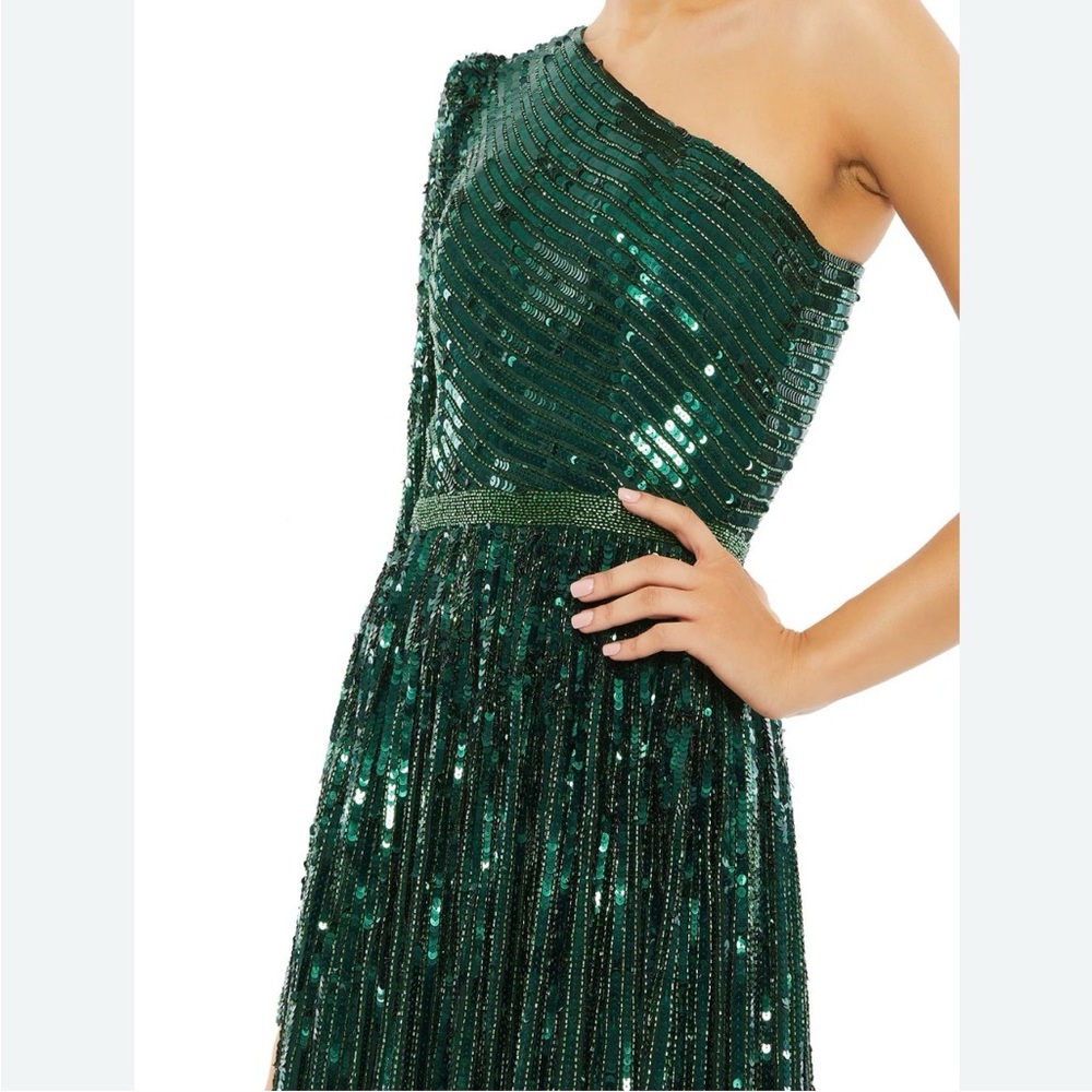 Mac Duggal One-Shoulder Green Sequin Dress